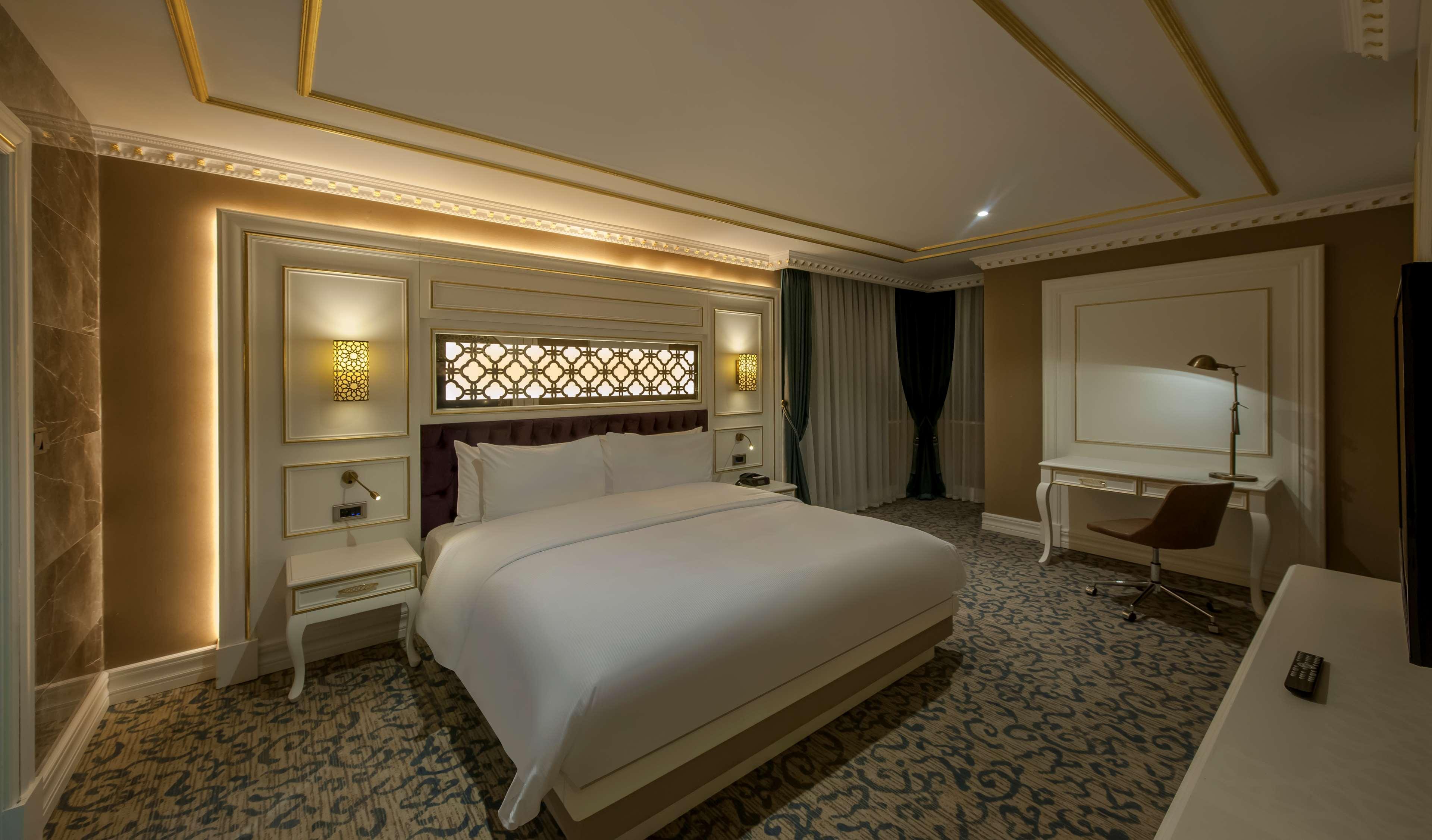 Hotel Doubletree By Hilton Elazig Esterno foto
