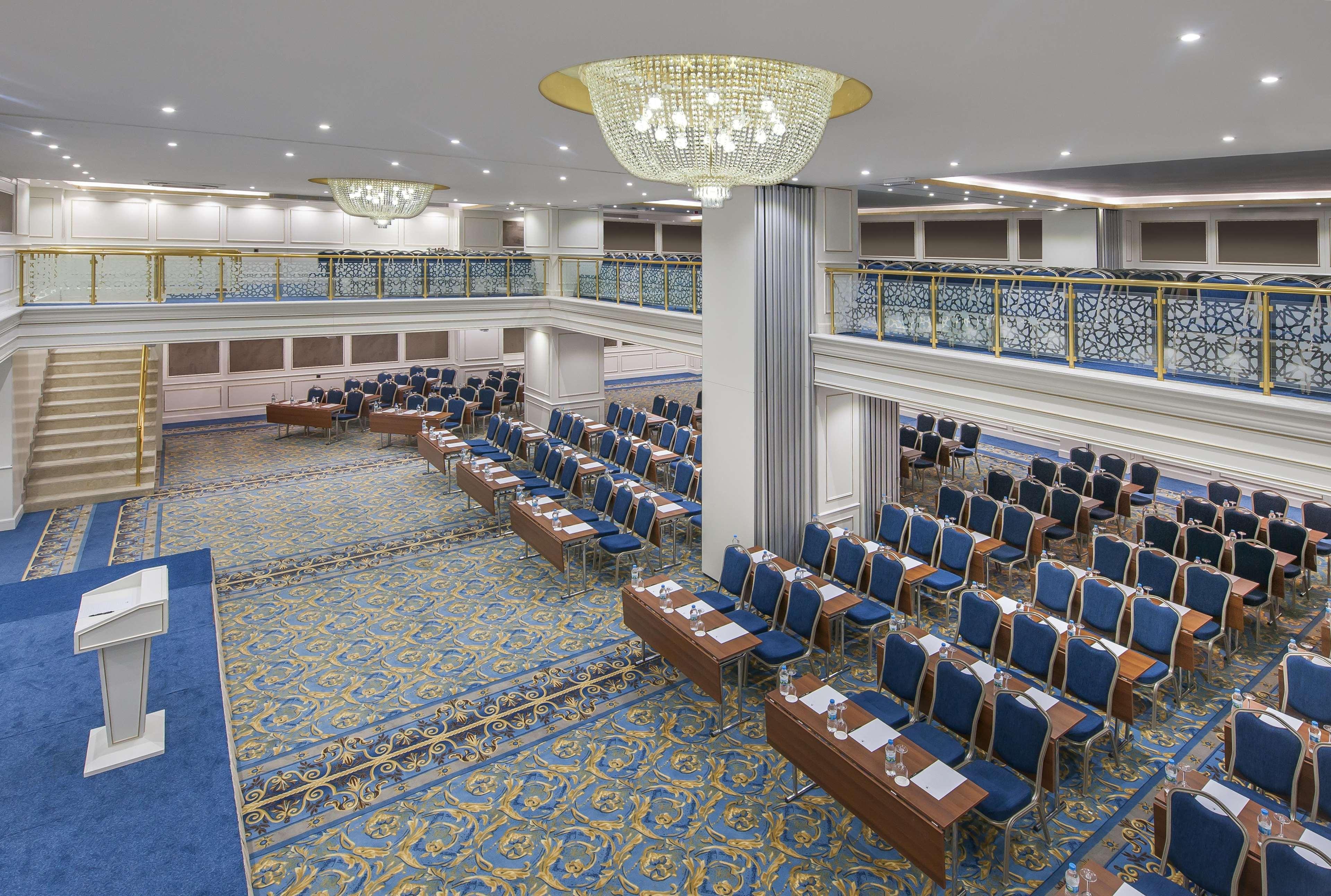 Hotel Doubletree By Hilton Elazig Esterno foto