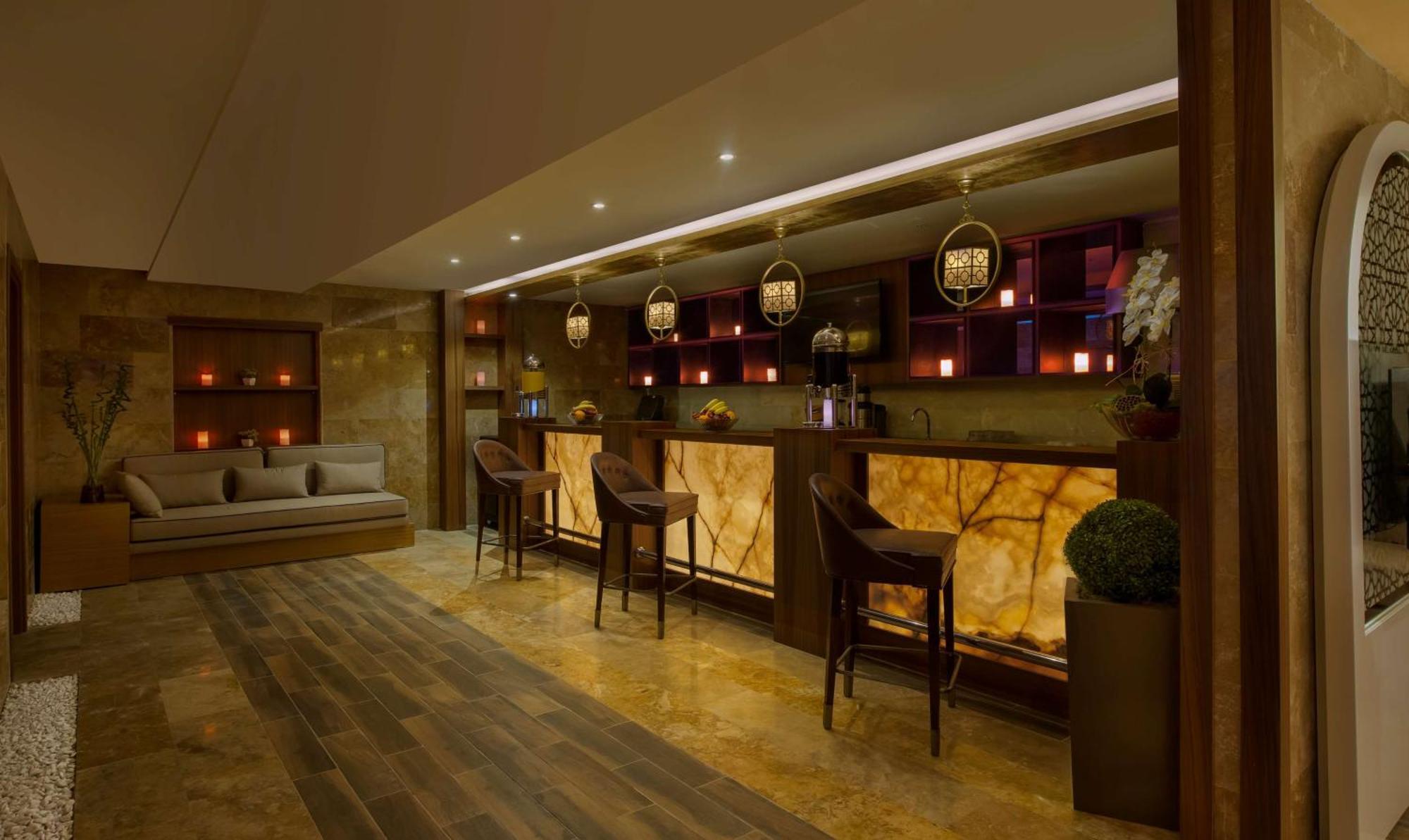 Hotel Doubletree By Hilton Elazig Esterno foto