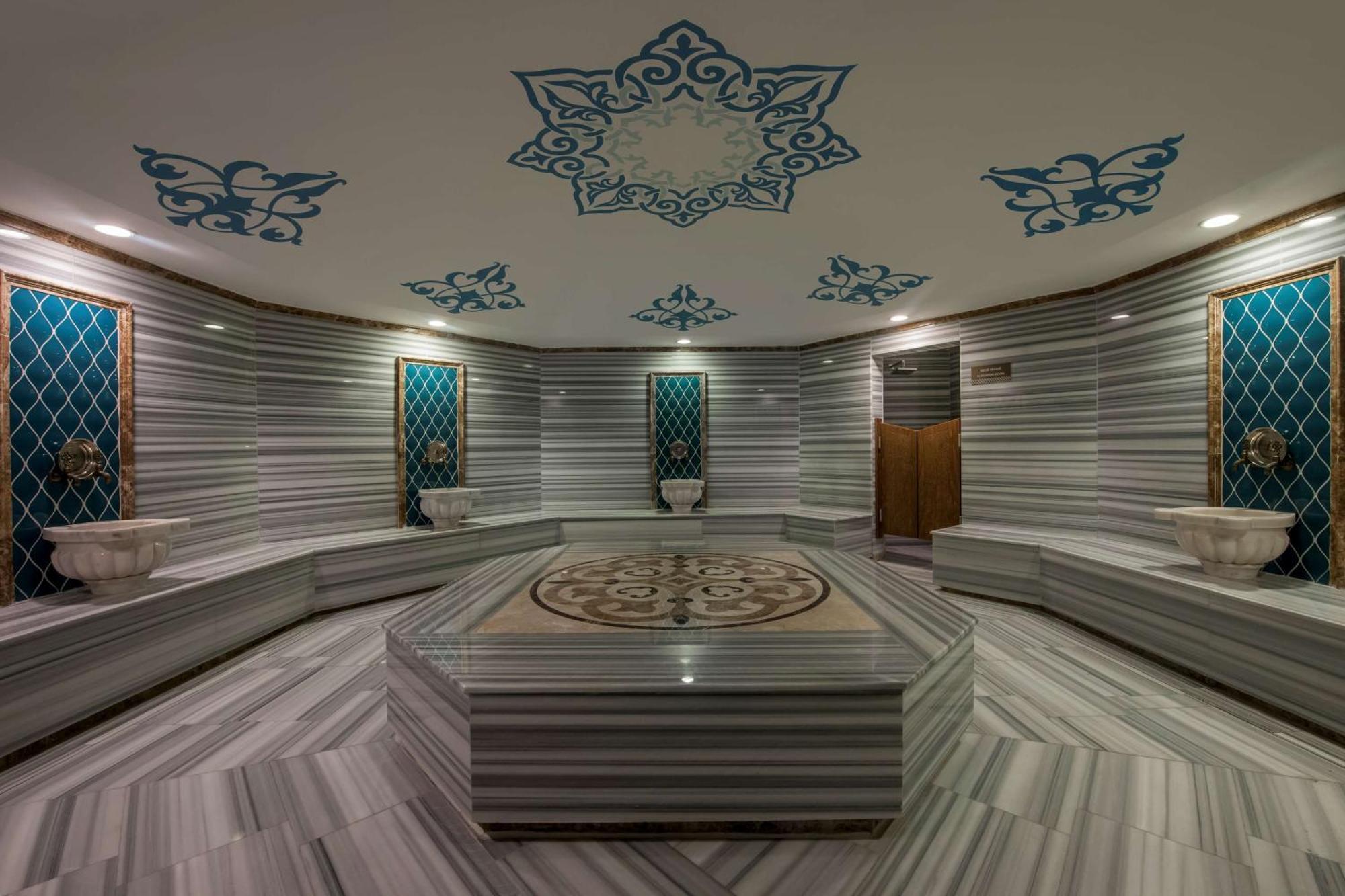 Hotel Doubletree By Hilton Elazig Esterno foto