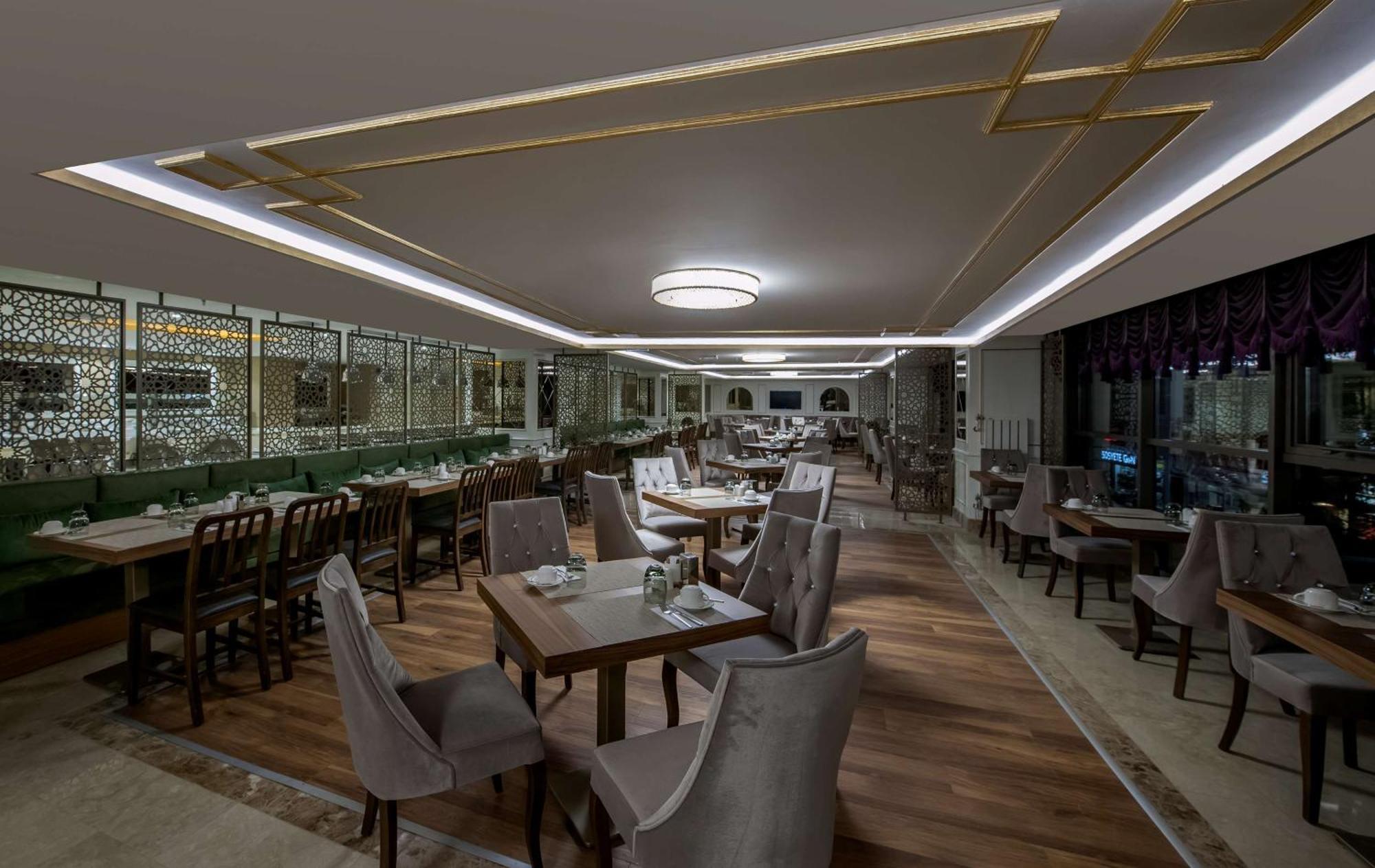 Hotel Doubletree By Hilton Elazig Esterno foto